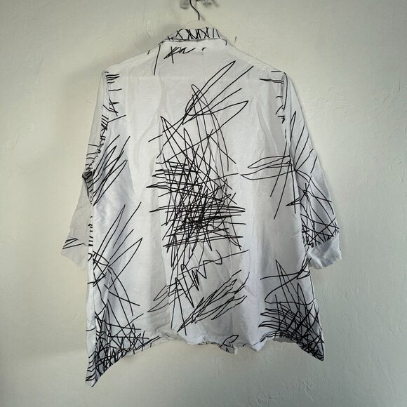 Creation Womens White & Black Abstract Print Button-Up Shirt Large 3/4 Sleeve - Picture 2 of 9